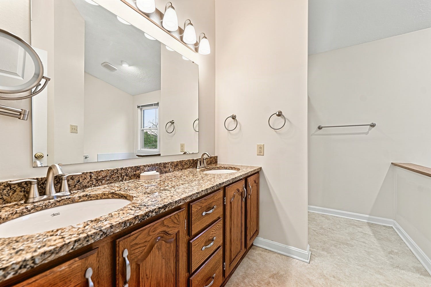 704 Red Barn Court, Pittsburgh, PA 15102