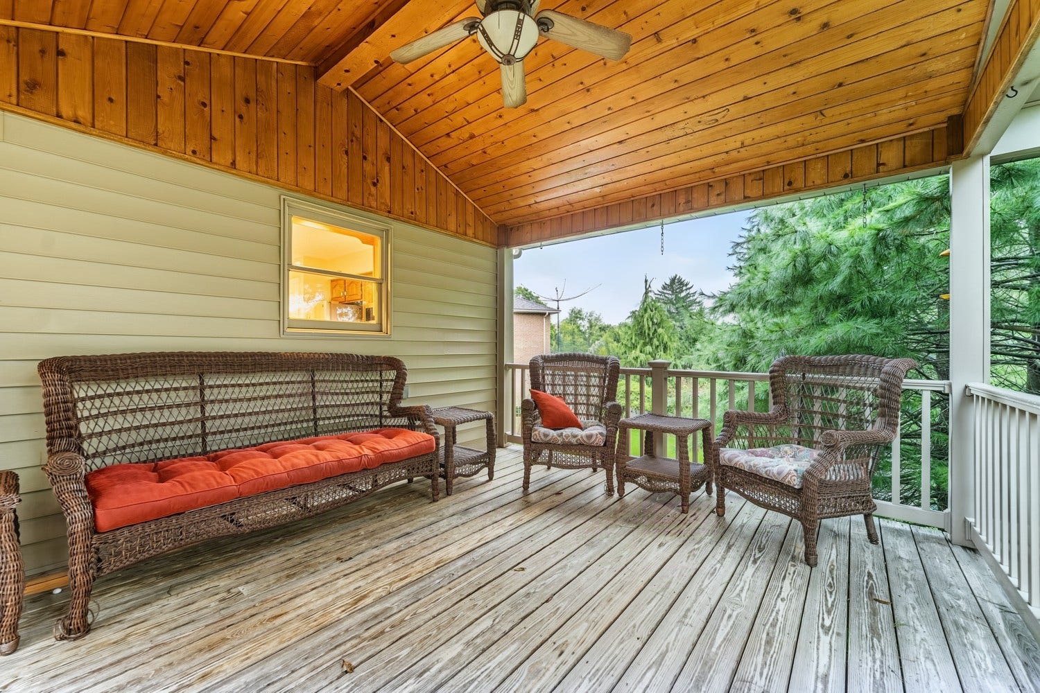 704 Red Barn Court, Pittsburgh, PA 15102
