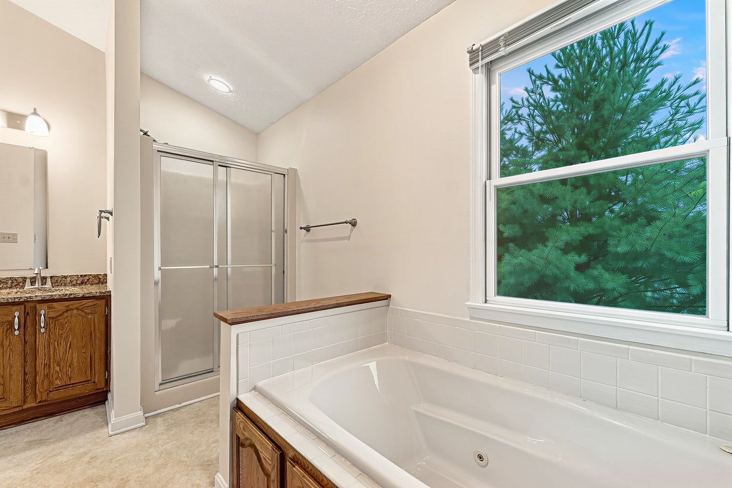 704 Red Barn Court, Pittsburgh, PA 15102