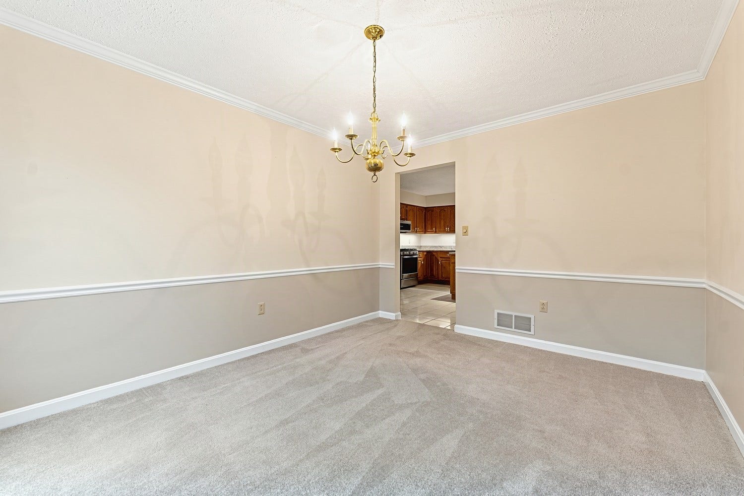704 Red Barn Court, Pittsburgh, PA 15102