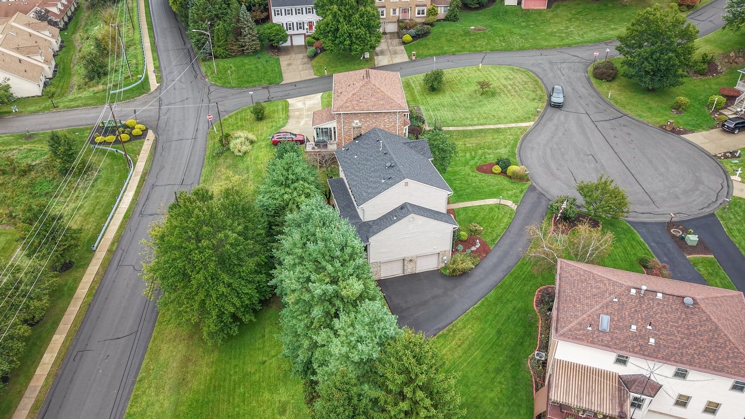 704 Red Barn Court, Pittsburgh, PA 15102