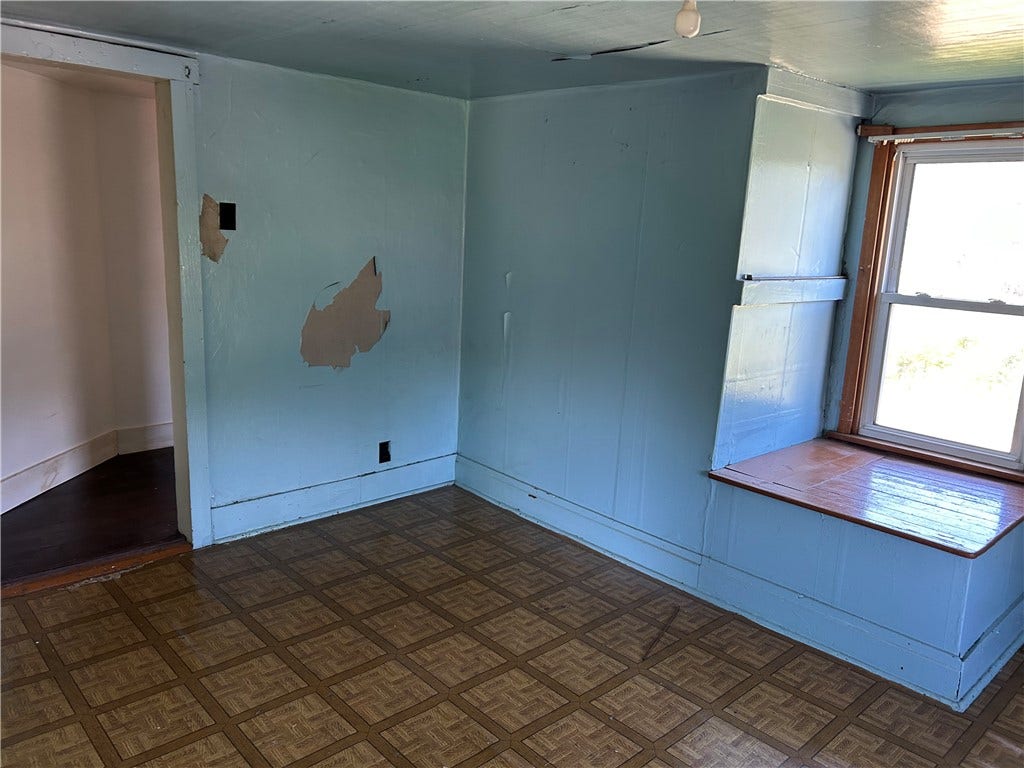 130 PATTON ST, Connellsville, PA 15425