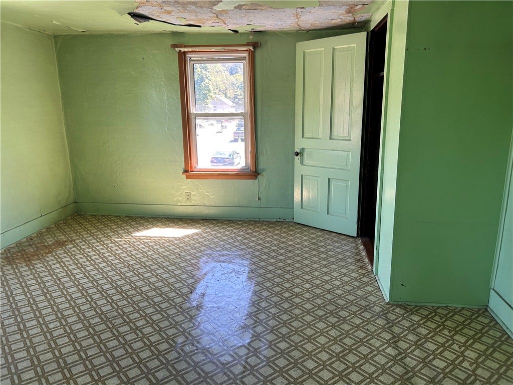 130 PATTON ST, Connellsville, PA 15425
