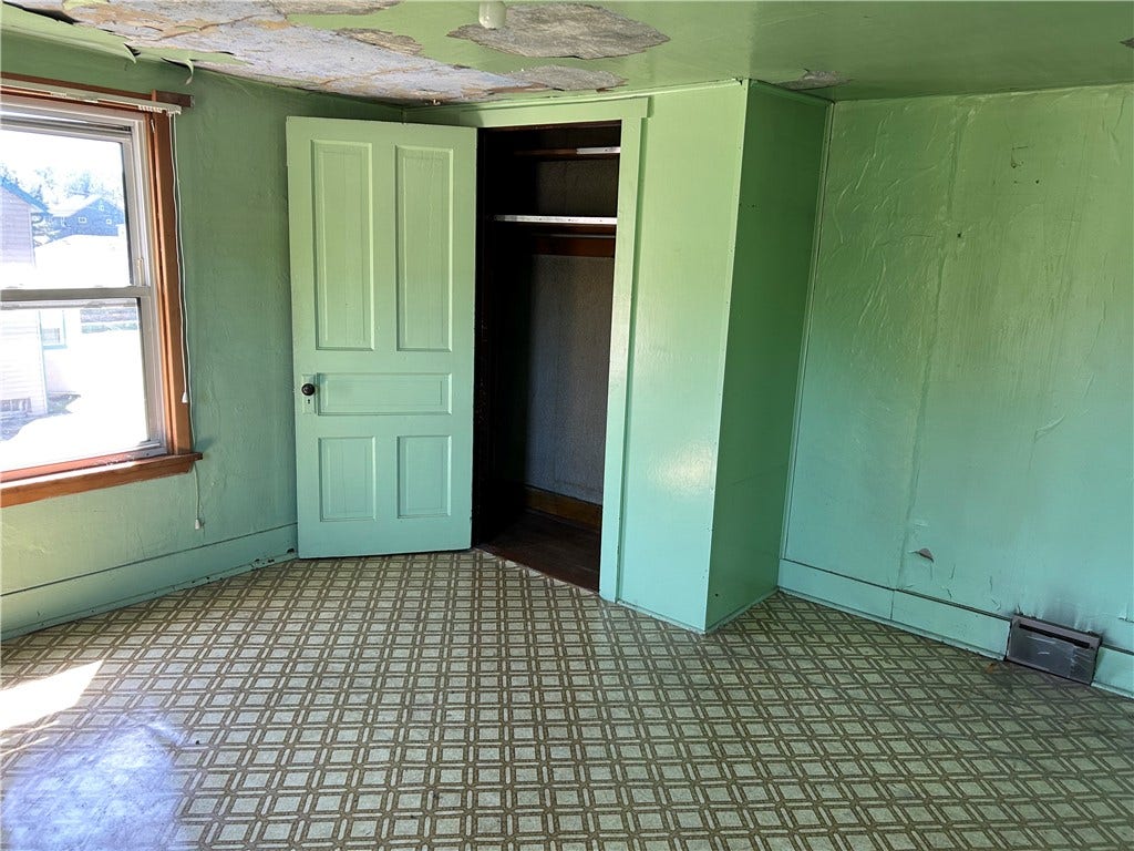 130 PATTON ST, Connellsville, PA 15425