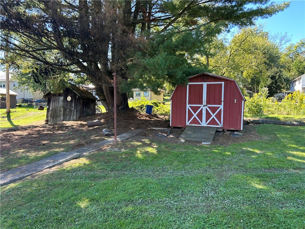 130 PATTON ST, Connellsville, PA 15425
