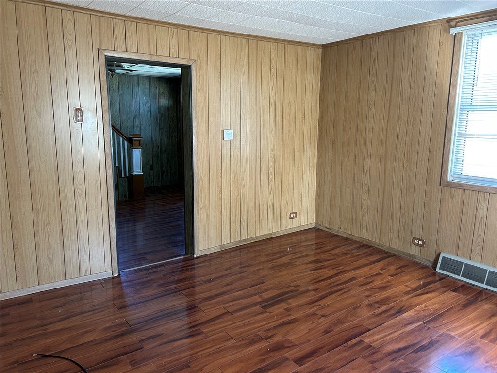 130 PATTON ST, Connellsville, PA 15425