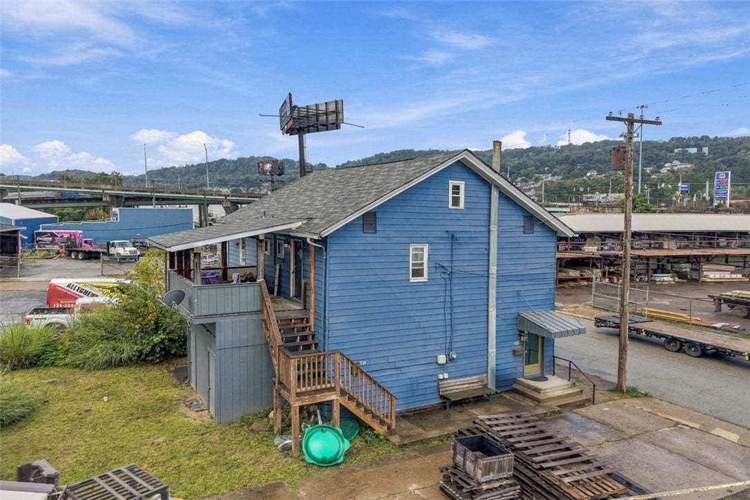320 5th Ave, Tarentum, PA 15084