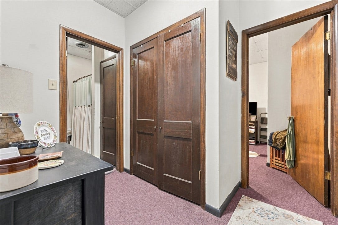 320 5th Ave, Tarentum, PA 15084