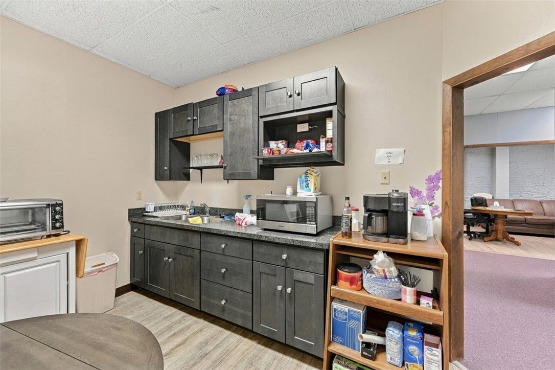 320 5th Ave, Tarentum, PA 15084