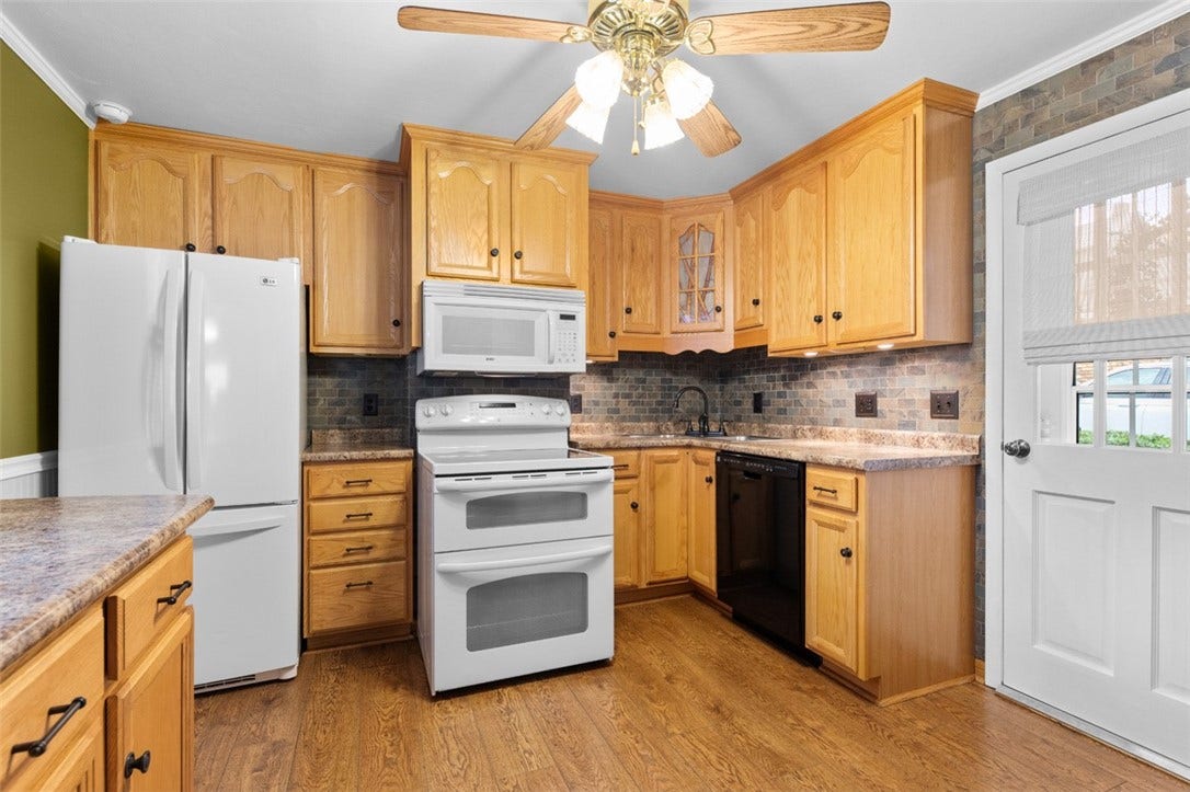 614 E Gibson Ave, Connellsville, PA 15425