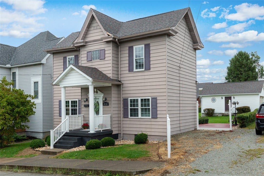 614 E Gibson Ave, Connellsville, PA 15425