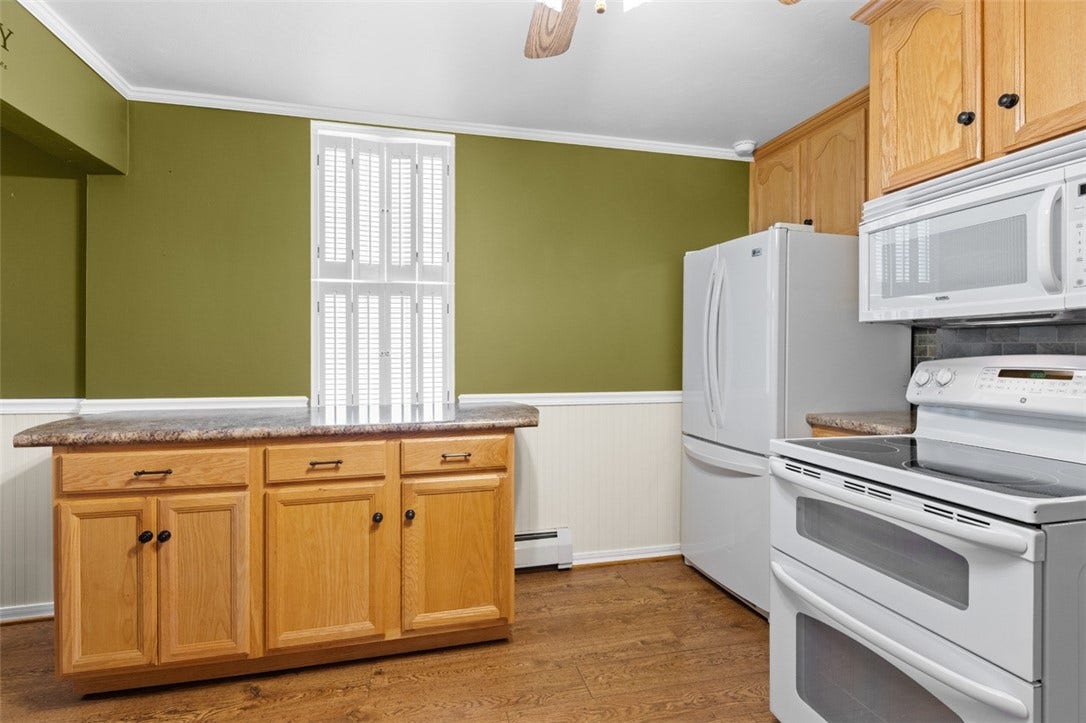 614 E Gibson Ave, Connellsville, PA 15425