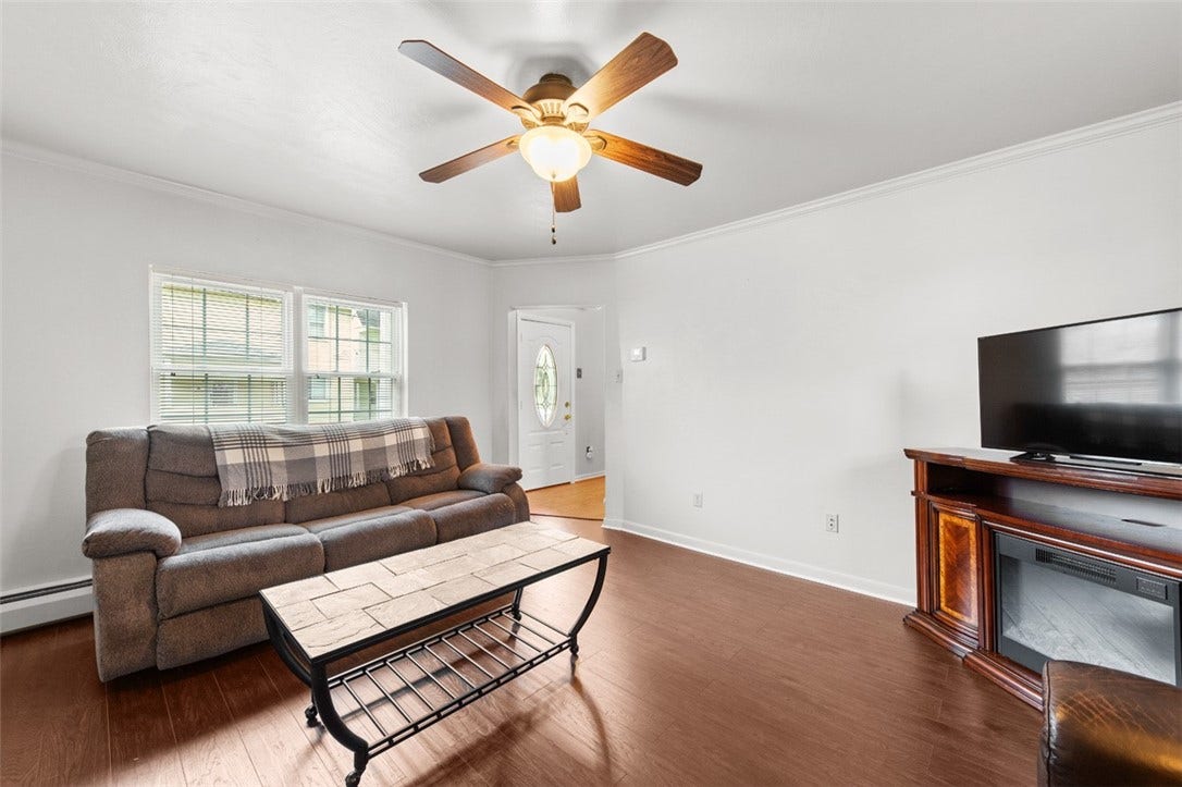 614 E Gibson Ave, Connellsville, PA 15425