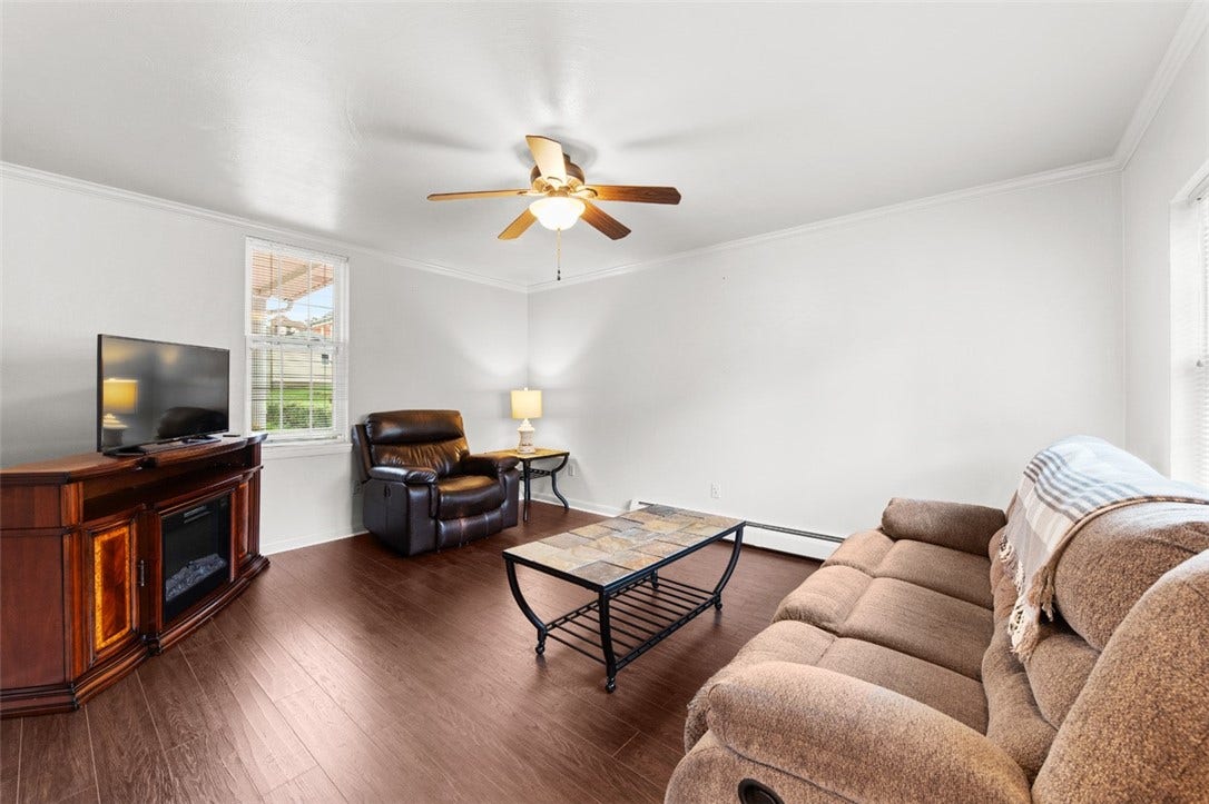 614 E Gibson Ave, Connellsville, PA 15425