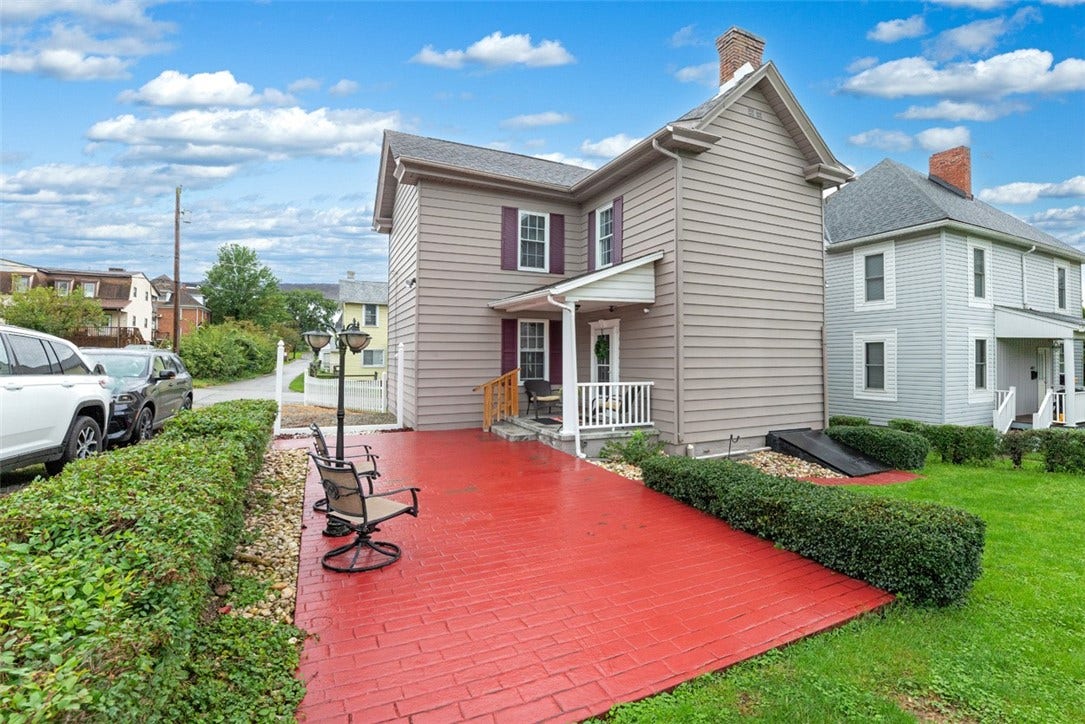 614 E Gibson Ave, Connellsville, PA 15425