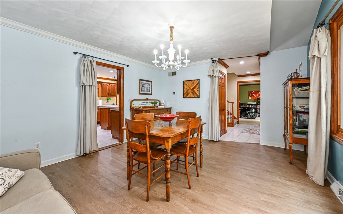 217 Meadow Spring Rd, Greensburg, PA 15601