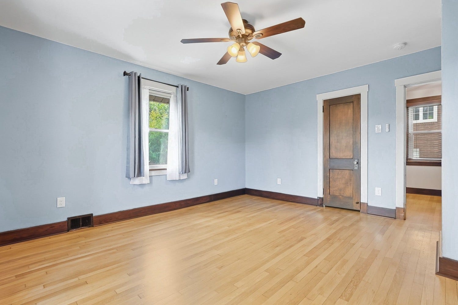 10 Broadmoor Avenue, Pittsburgh, PA 15228
