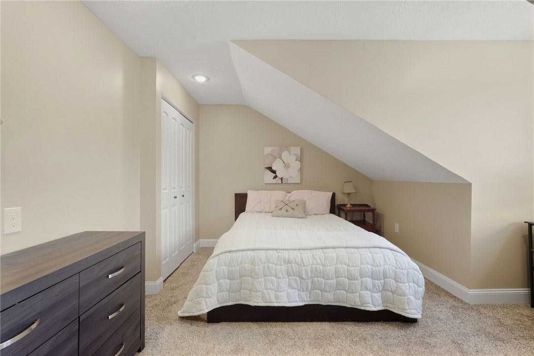 5215 Carnegie St, Pittsburgh, PA 15201 5215 Carnegie St, Pittsburgh, PA 15201