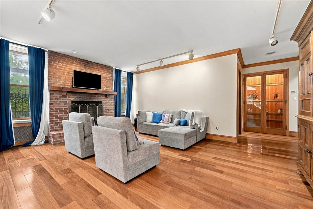 5238 Ellsworth Ave, Pittsburgh, PA 15232