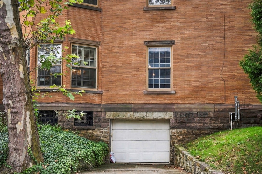 5238 Ellsworth Ave, Pittsburgh, PA 15232