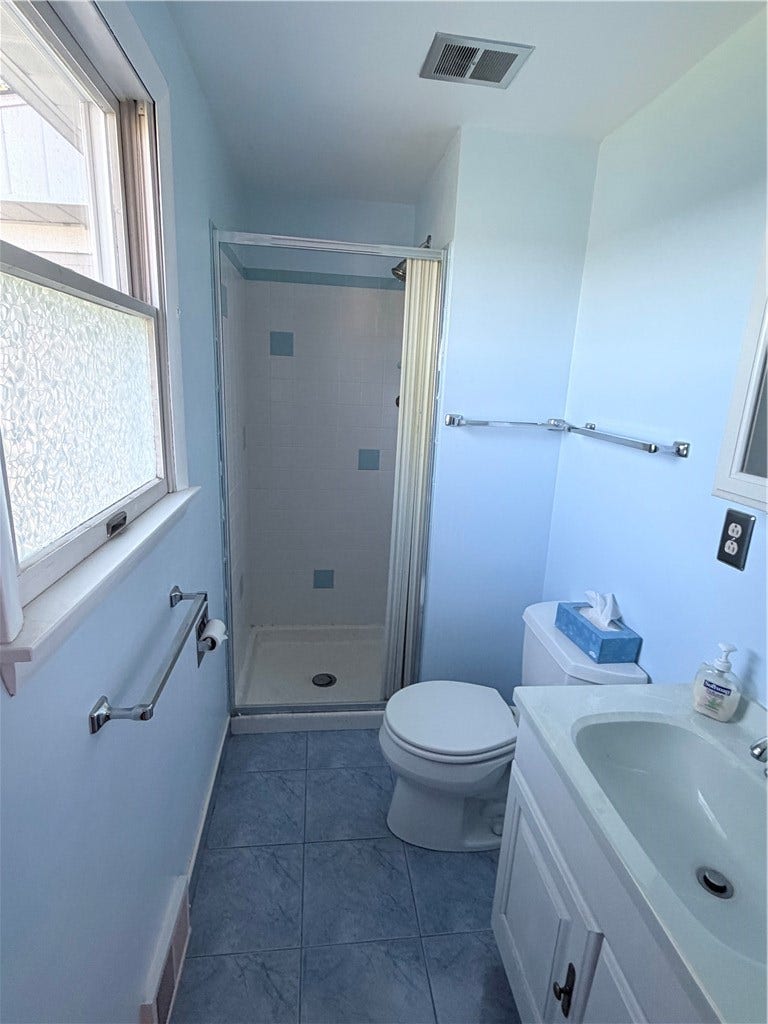 722 Courtview Dr, Greensburg, PA 15601