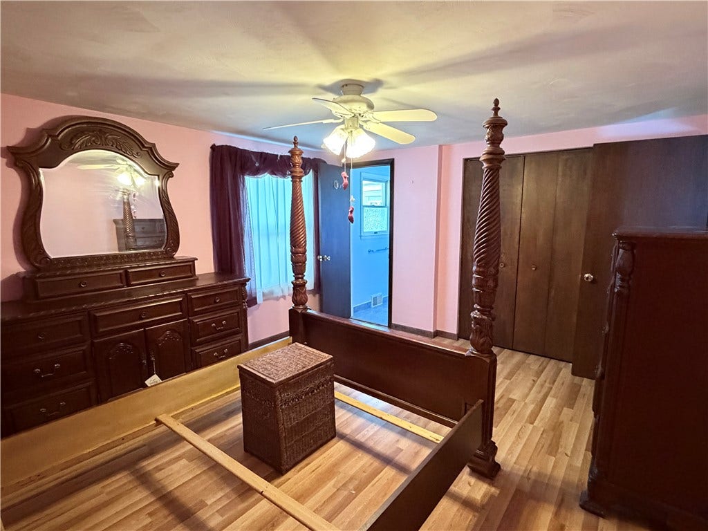 722 Courtview Dr, Greensburg, PA 15601