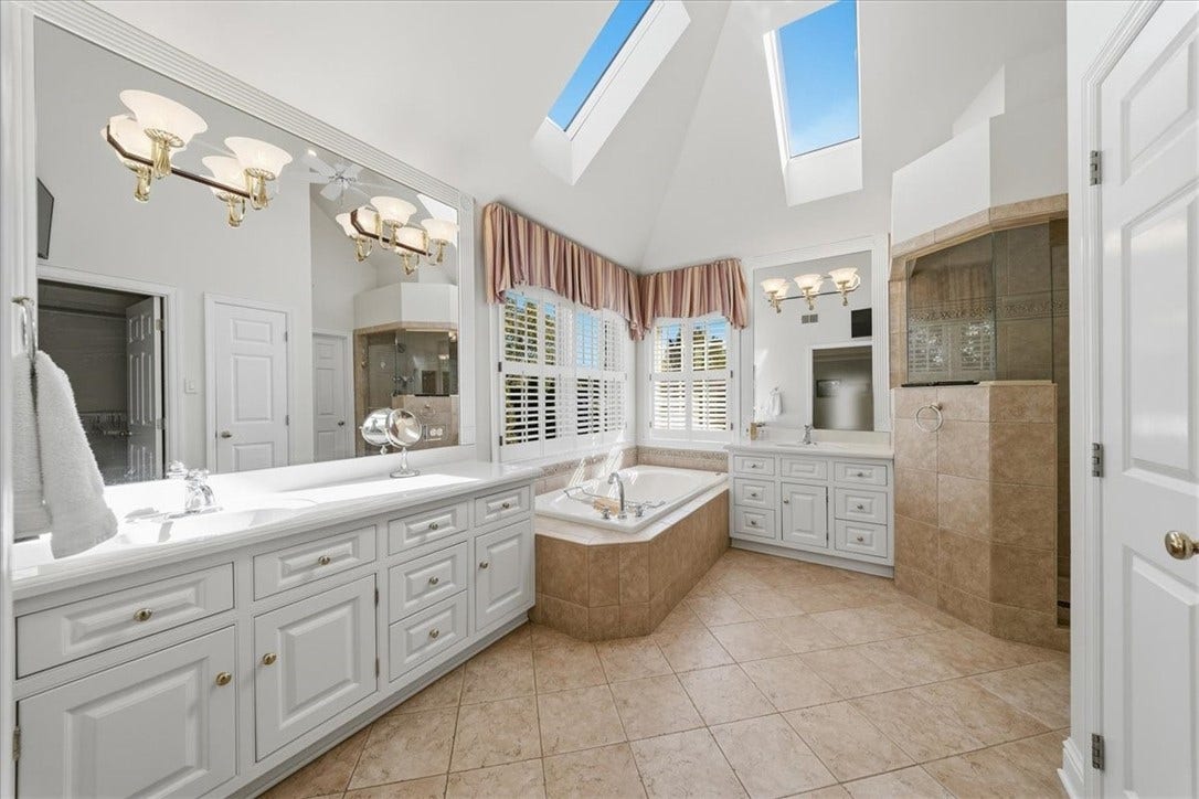 139 Sebago Lake Drive, Sewickley, PA 15143