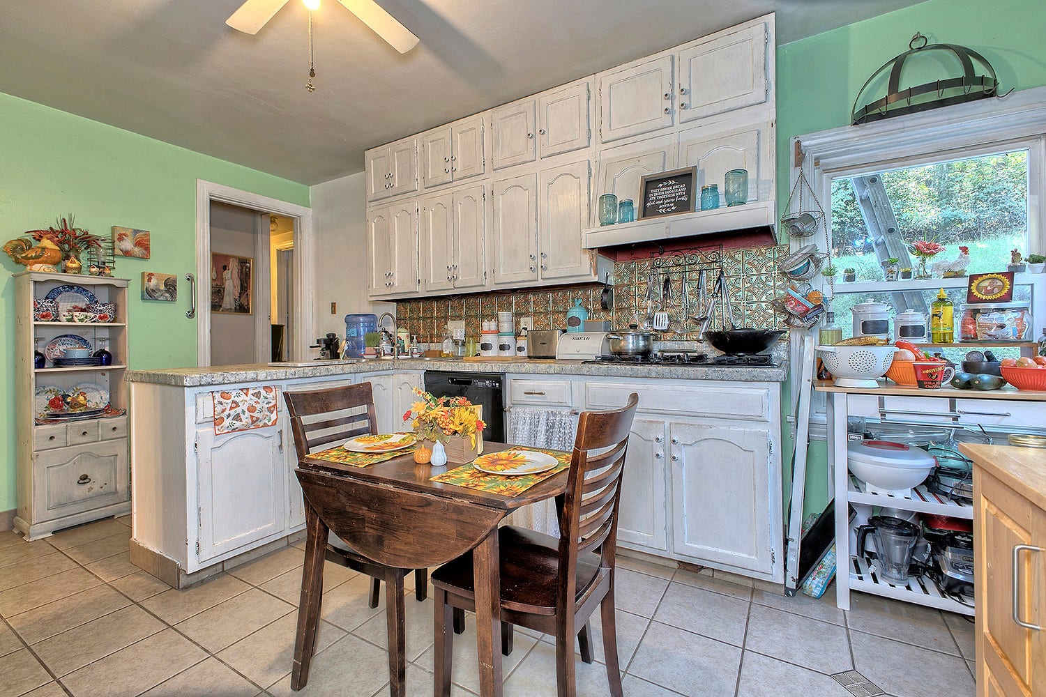 309 Dorothy Louise Drive, Jeannette, PA 15644