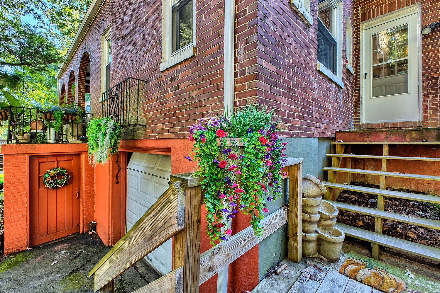 309 Dorothy Louise Drive, Jeannette, PA 15644