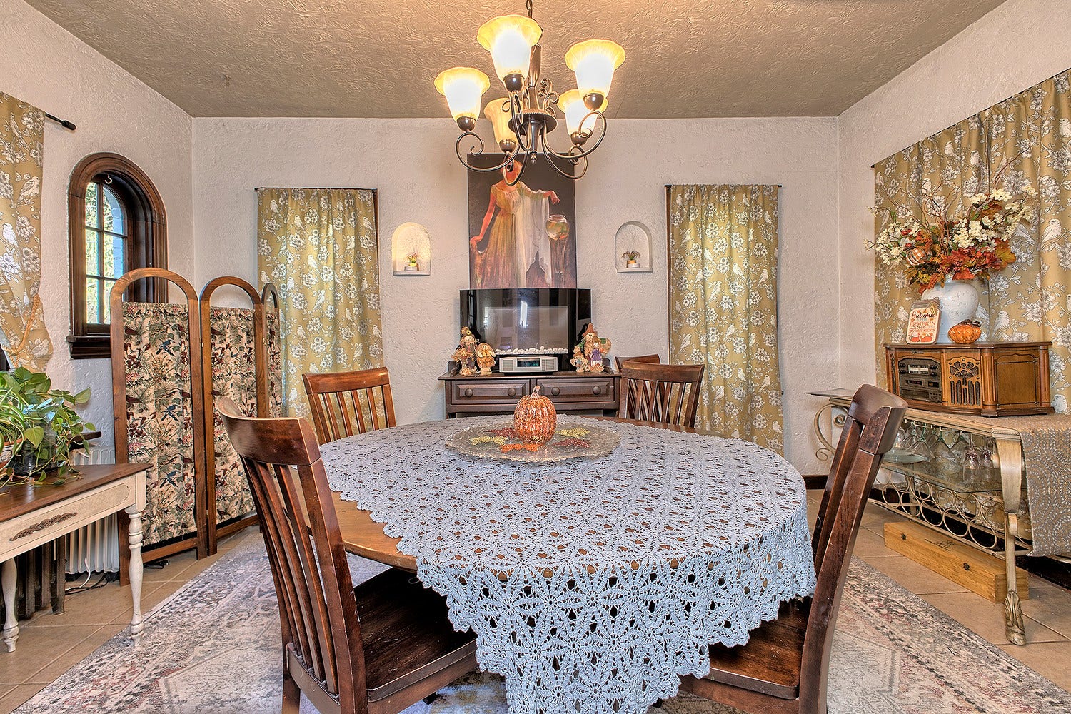 309 Dorothy Louise Drive, Jeannette, PA 15644