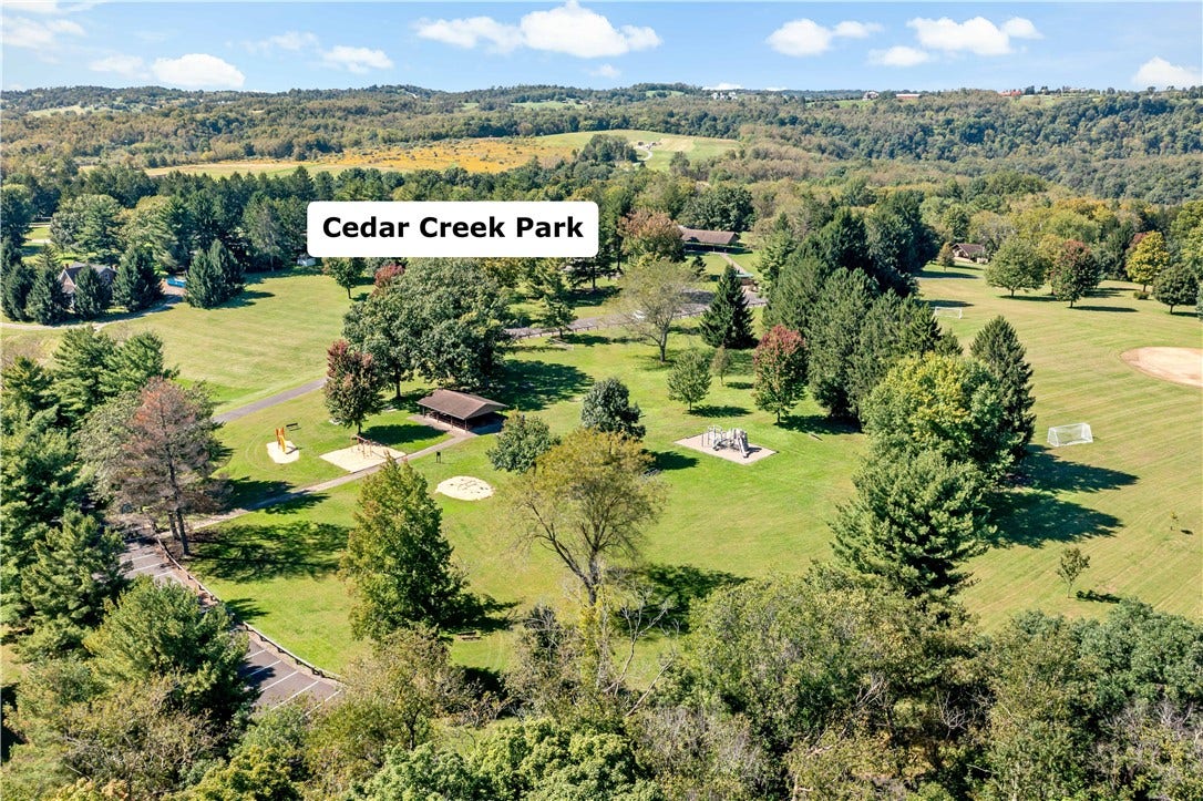 358 Municipal Dr, Rostraver, PA 15012