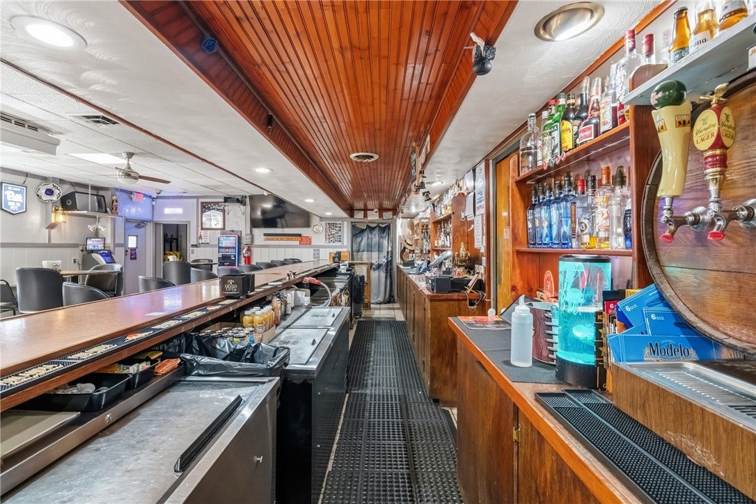 879 Forest Avenue, Pittsburgh, PA 15120 Back Bar & Tap Setup