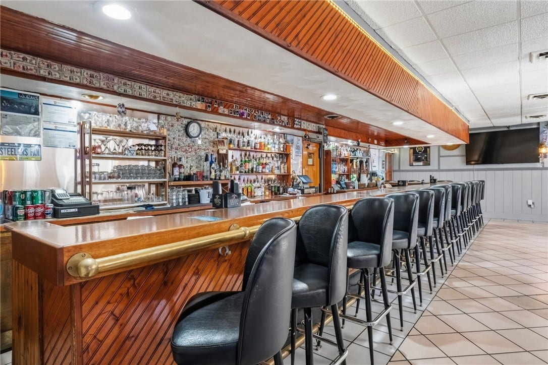 879 Forest Avenue, Pittsburgh, PA 15120 Expansive Bar Counter with Generous Stool Seating