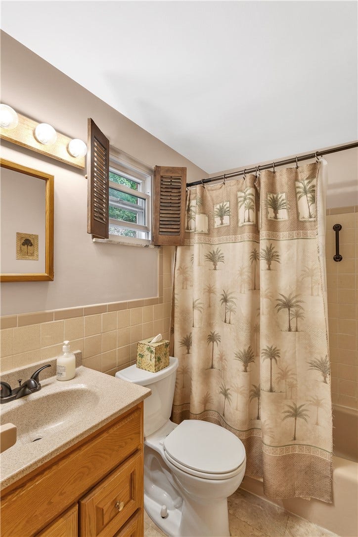 1114 Mcknight Dr, Bethel Park, PA 15102