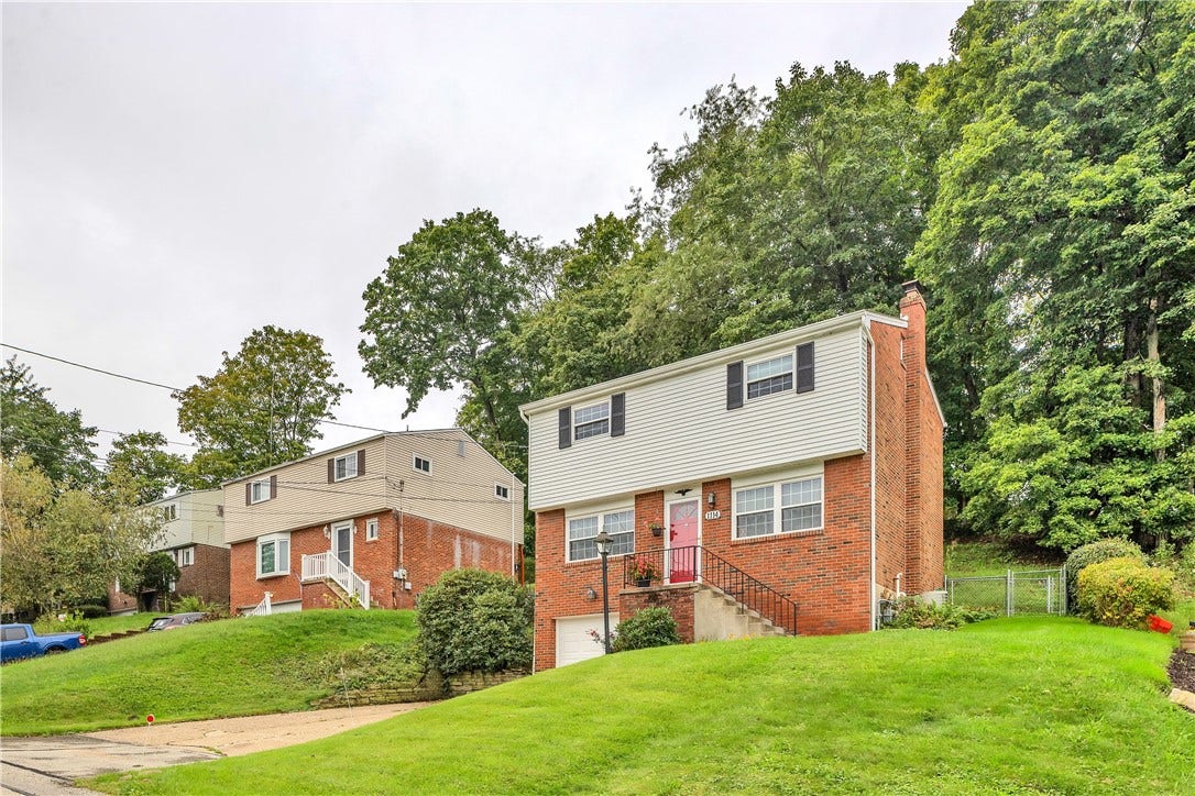 1114 Mcknight Dr, Bethel Park, PA 15102