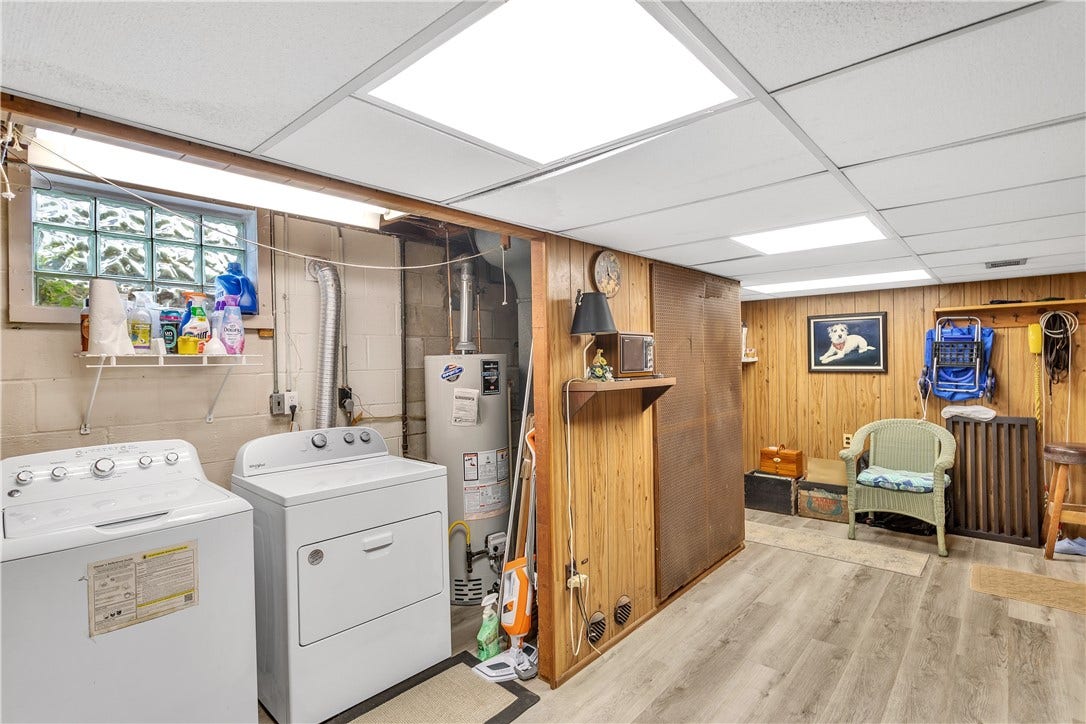 1114 Mcknight Dr, Bethel Park, PA 15102