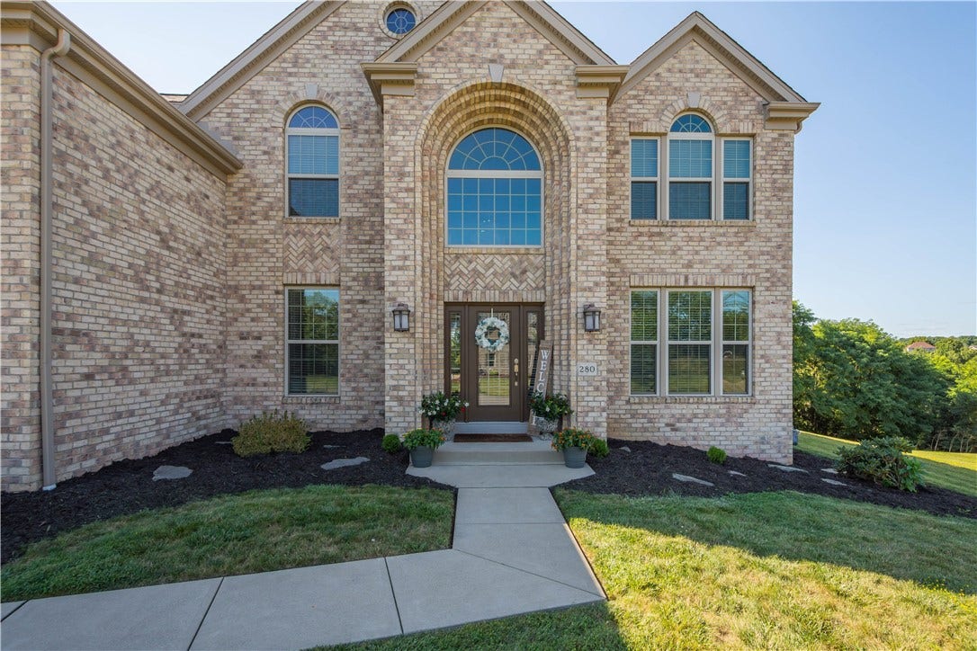 280 Palomino Dr, Bethel Park, PA 15102