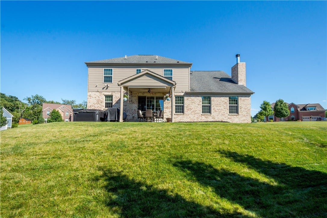 280 Palomino Dr, Bethel Park, PA 15102