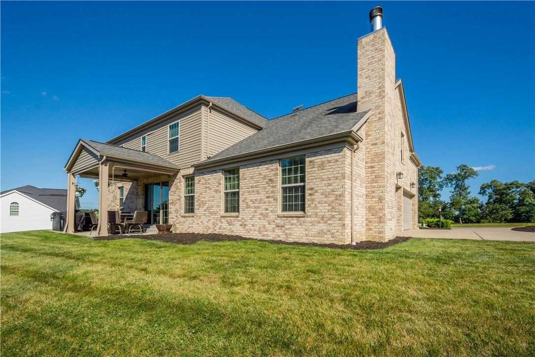 280 Palomino Dr, Bethel Park, PA 15102