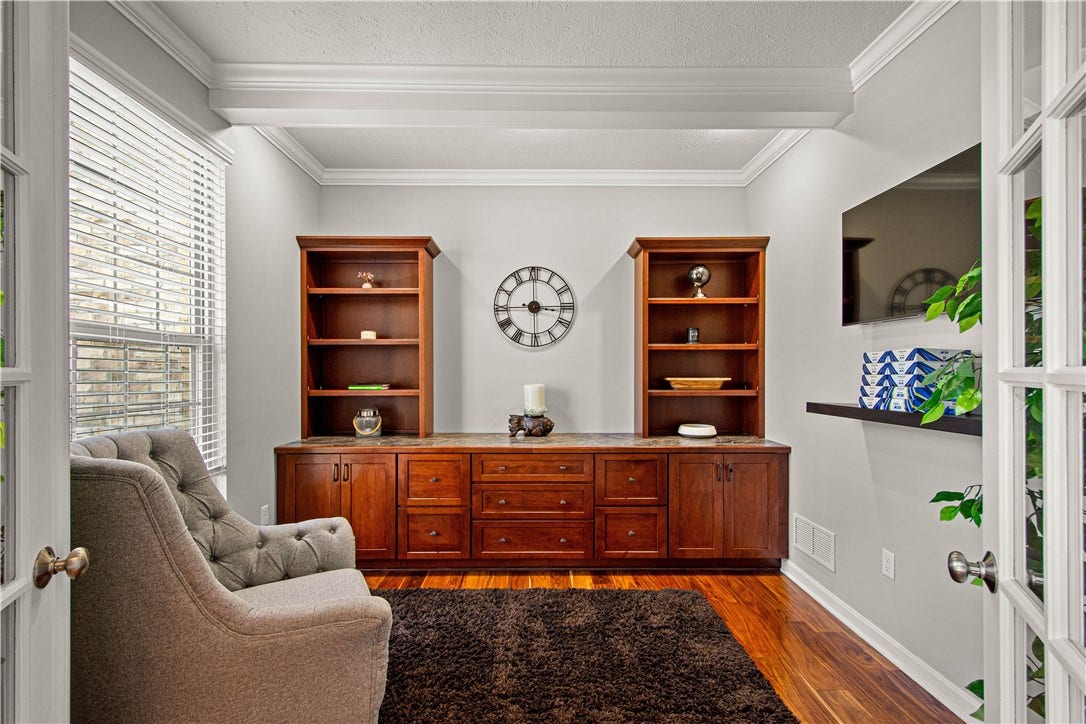 280 Palomino Dr, Bethel Park, PA 15102