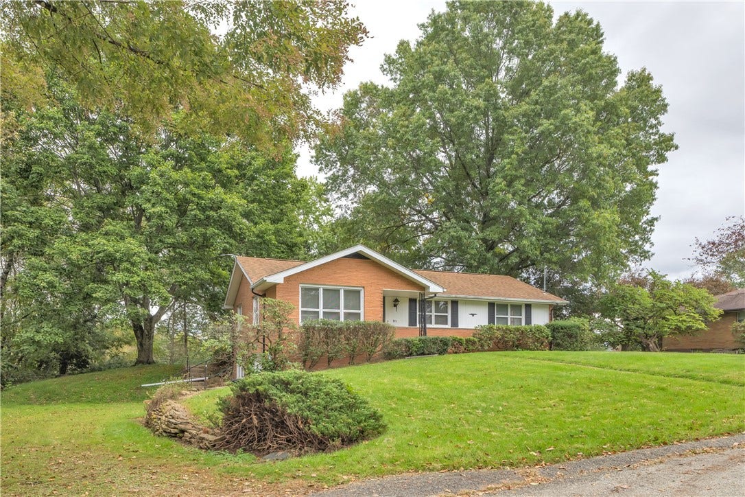 771 Kimlyn Avenue, Irwin, PA 15642