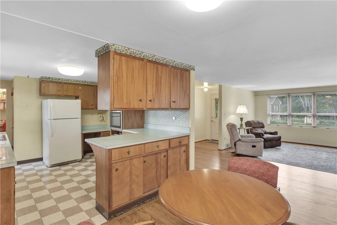 771 Kimlyn Avenue, Irwin, PA 15642