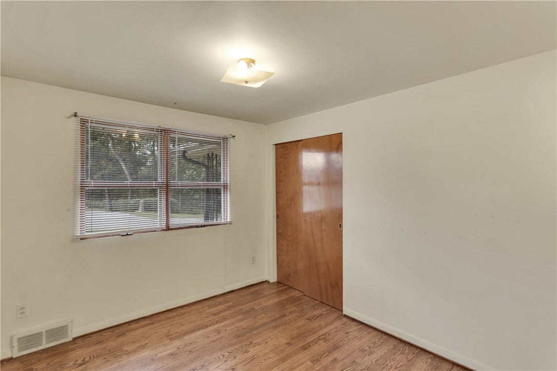 771 Kimlyn Avenue, Irwin, PA 15642