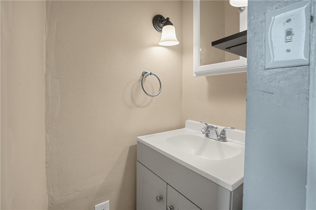 645 Tingley Ave, Pittsburgh, PA 15202 645 Tingley Ave, Pittsburgh, PA 15202