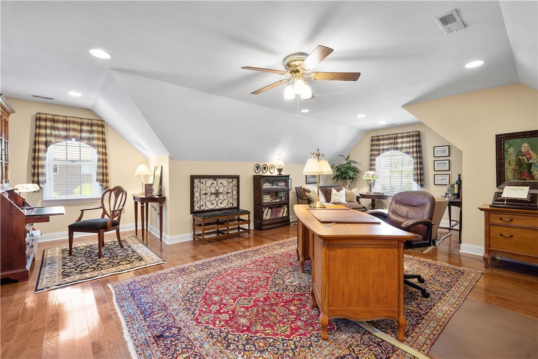 1005 Skyline Drive, Canonsburg, PA 15317