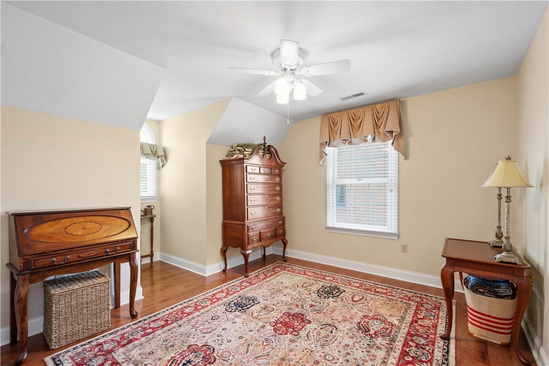 1005 Skyline Drive, Canonsburg, PA 15317
