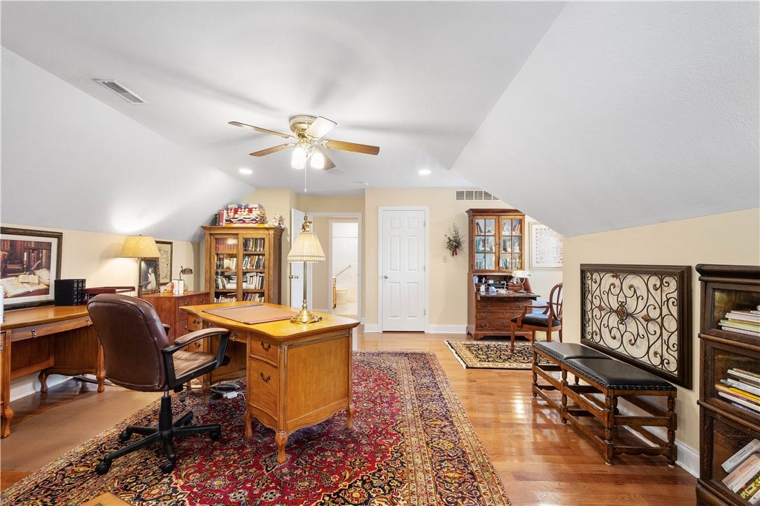 1005 Skyline Drive, Canonsburg, PA 15317
