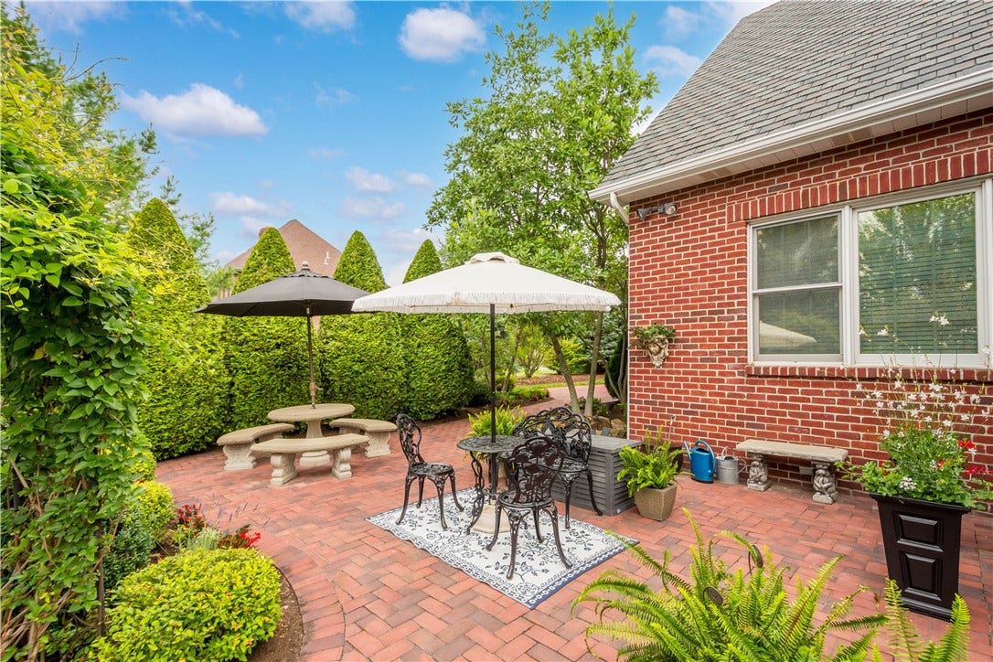 1005 Skyline Drive, Canonsburg, PA 15317