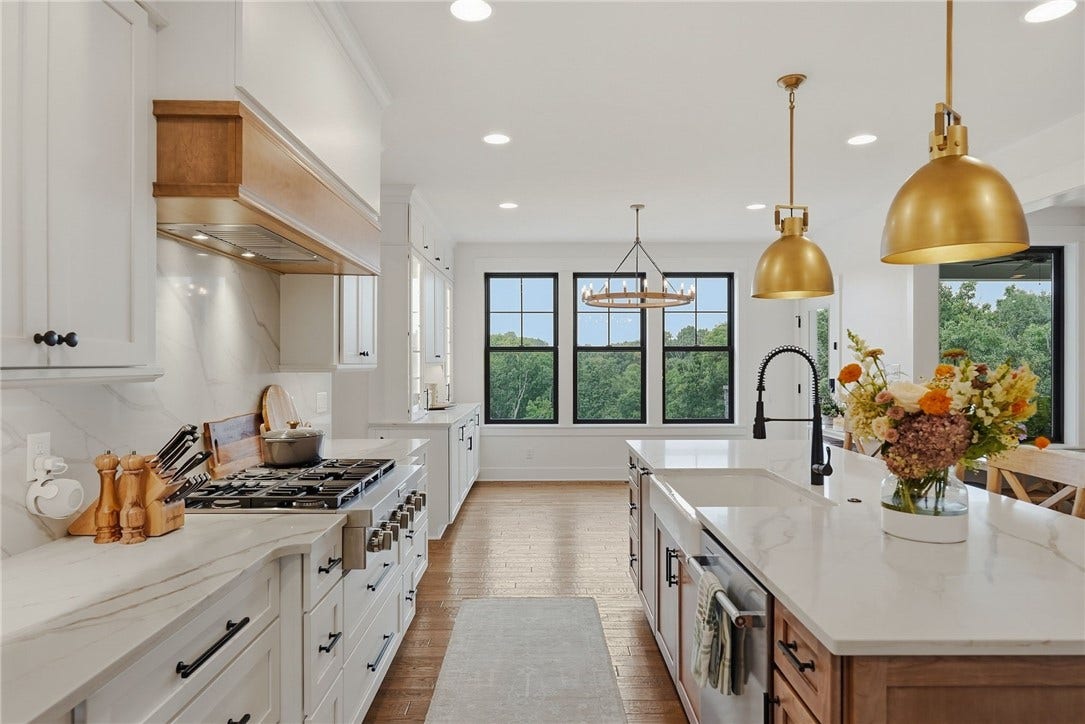 2014 Cherry Rd, Gibsonia, PA 15044