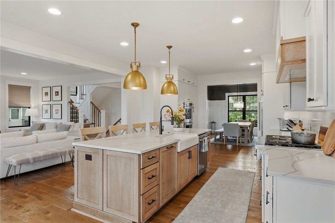 2014 Cherry Rd, Gibsonia, PA 15044